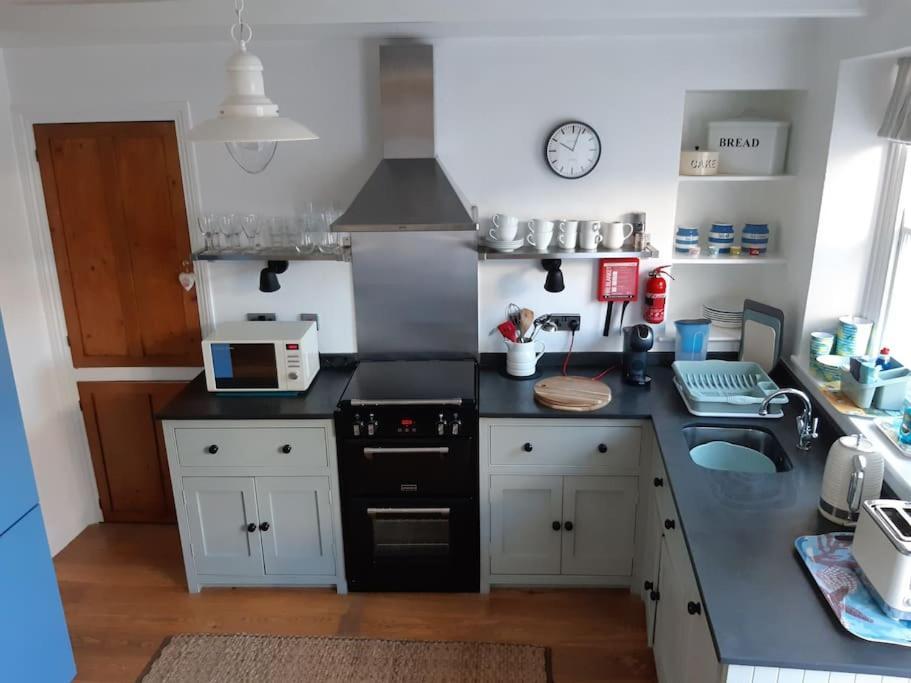 Corvus - Beautiful Cottage Half A Mile From Mousehole Penzance Exterior foto